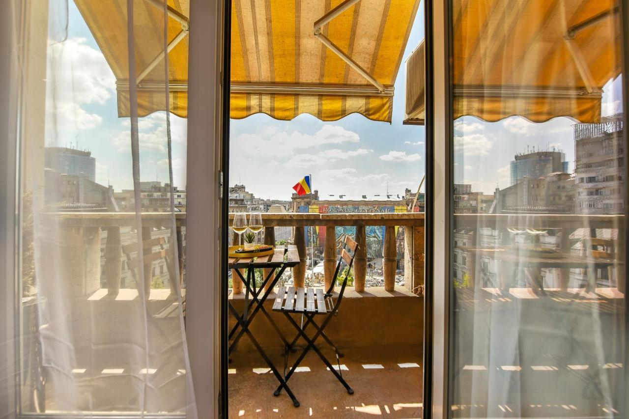 Chic Accommodation With Breathtaking Views Over Calea Victoriei - Your Central Heaven Bucarest Exterior foto