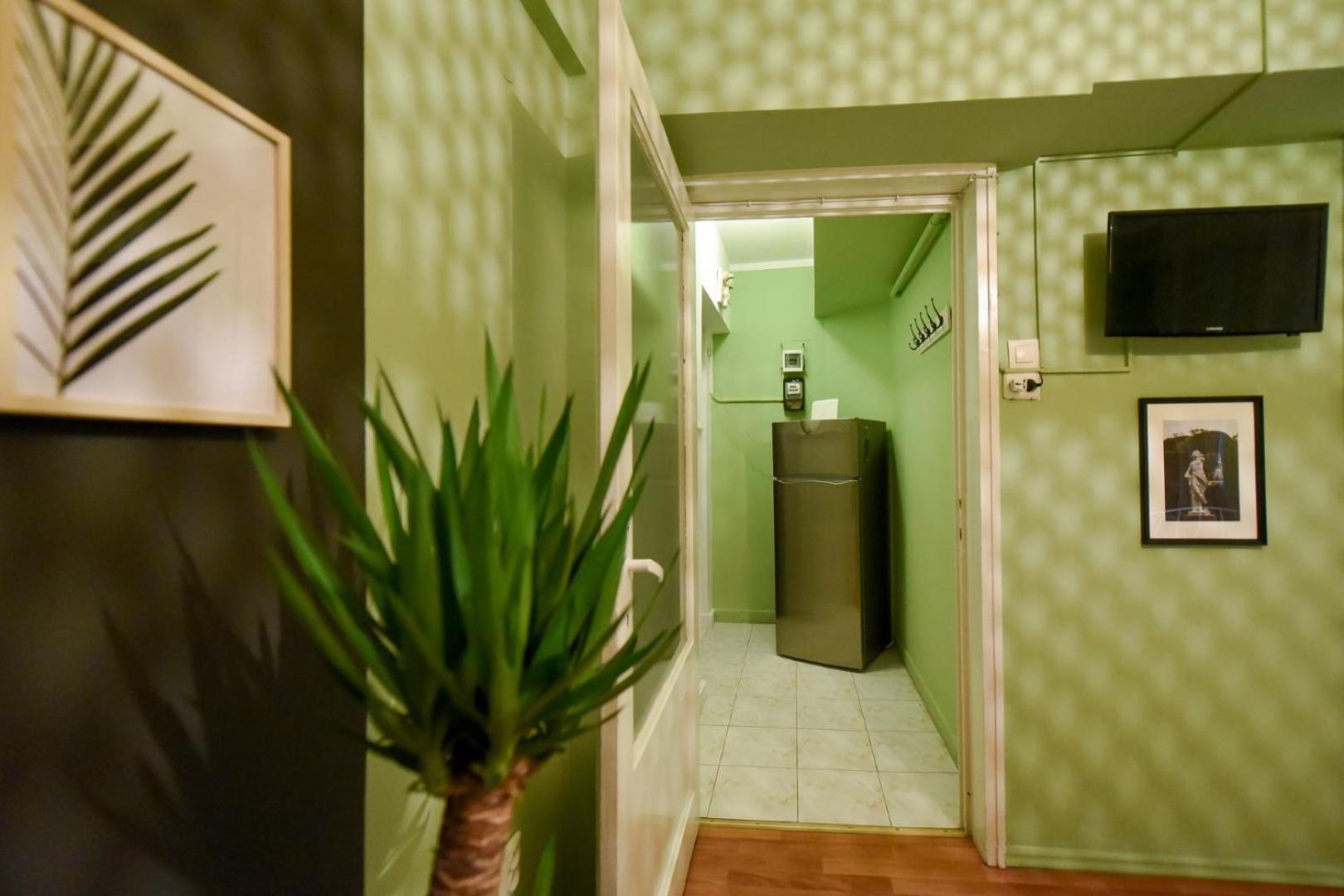 Chic Accommodation With Breathtaking Views Over Calea Victoriei - Your Central Heaven Bucarest Habitación foto