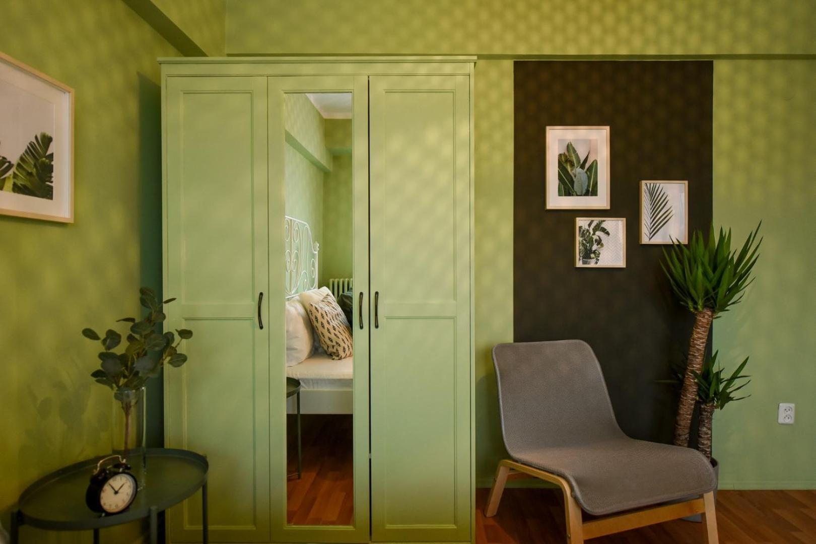 Chic Accommodation With Breathtaking Views Over Calea Victoriei - Your Central Heaven Bucarest Habitación foto